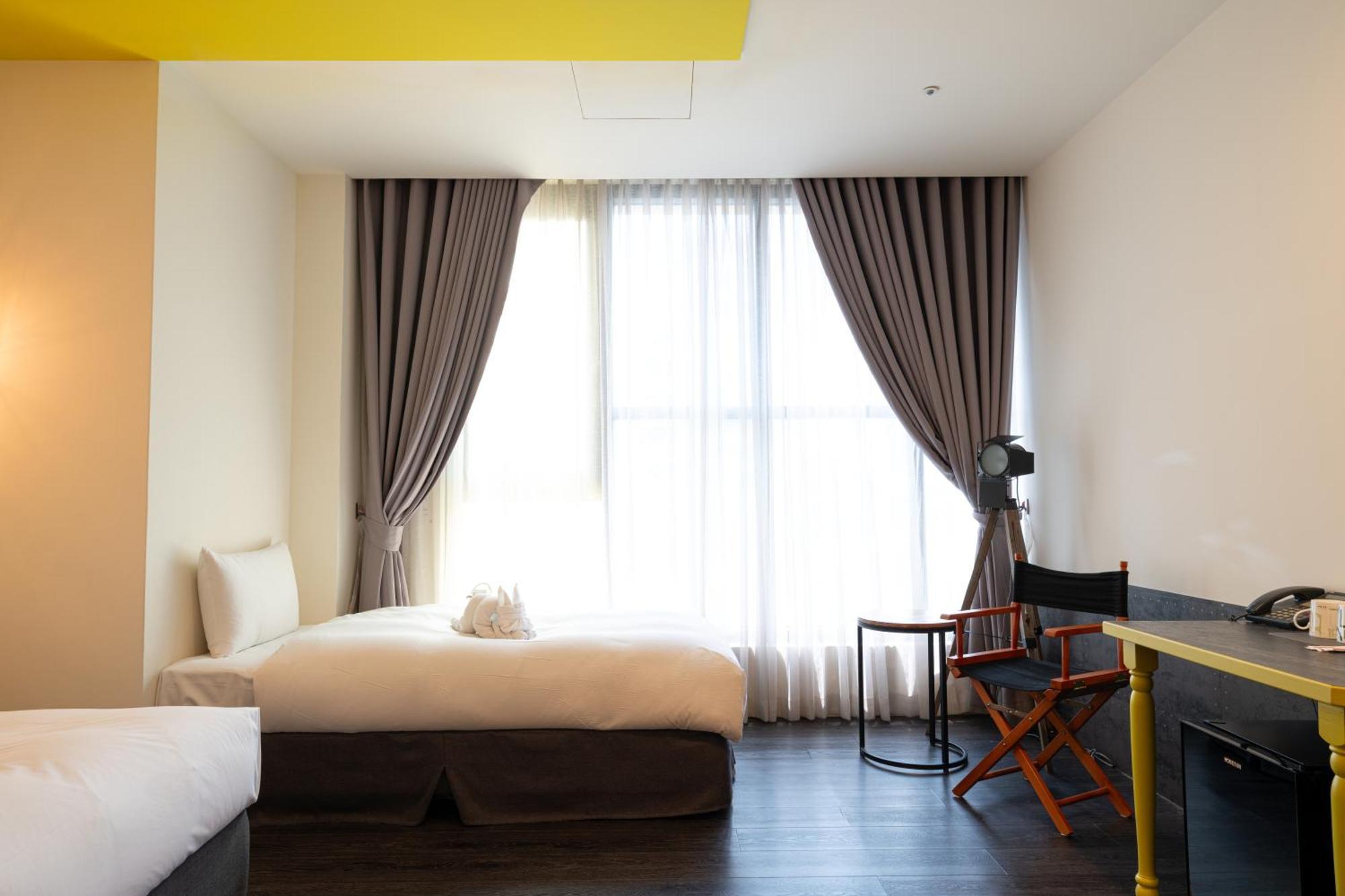 Ningcui Business Hotel 台中市 エクステリア 写真