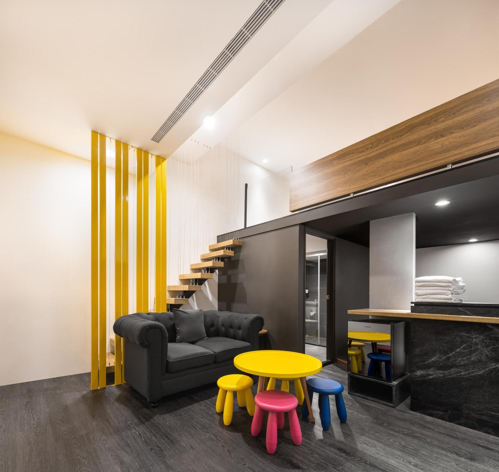 Ningcui Business Hotel 台中市 エクステリア 写真